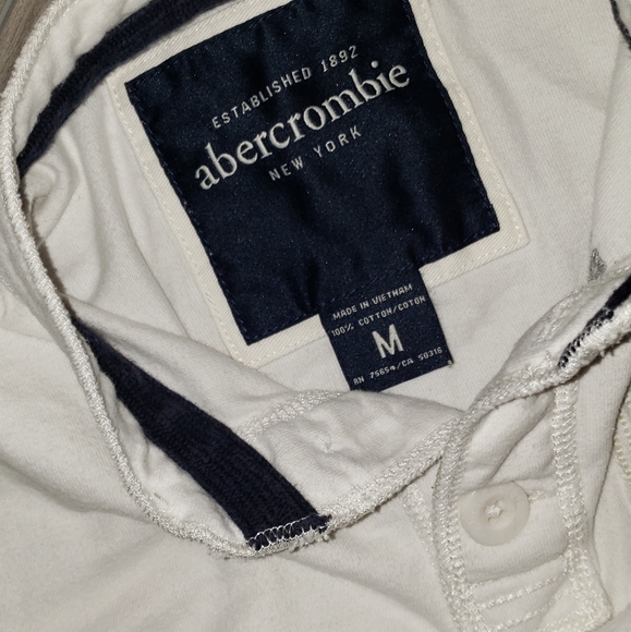 {Abercrombie & Fitch} Boys Shirt - Picture 4 of 6